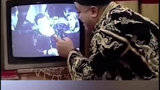 میخواد بره داخل تلویزیون...سکانس شب های برره